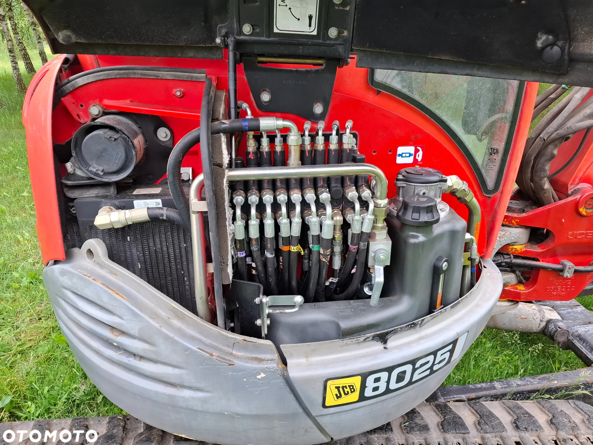JCB 8025 - 7