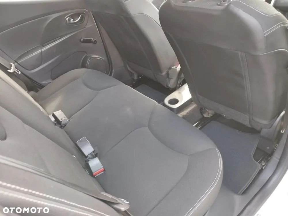 Renault Clio 1.2 16V 75 LIMITED - 13