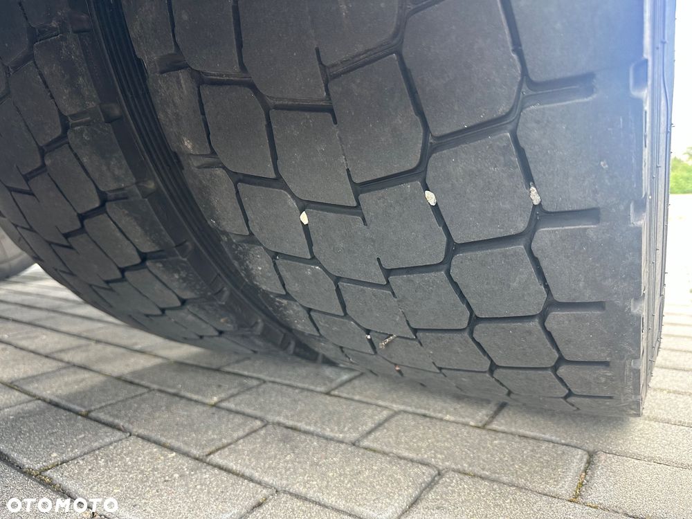 Iveco S-WAY 510 RETARDER - 11