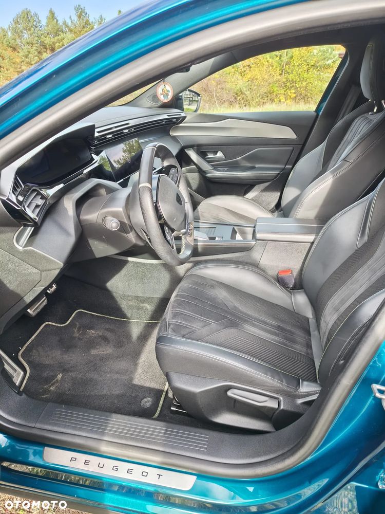 Peugeot 408 - 6