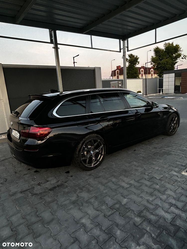 BMW Seria 5 520d xDrive - 6