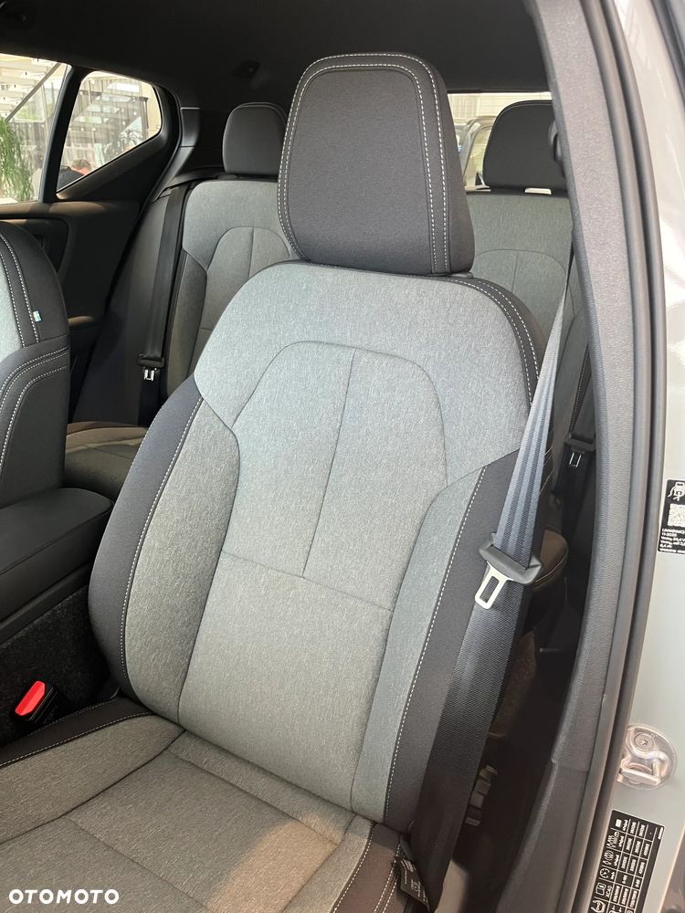 Volvo XC 40 B3 Core - 12