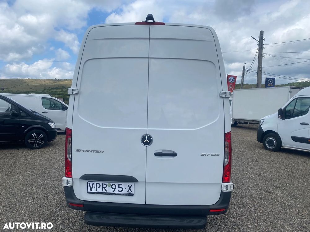 Mercedes-Benz SPRINTER - 9