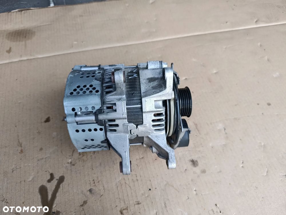 MERCEDES W213 2.0 CGI ALTERNATOR A2649001700 - 1