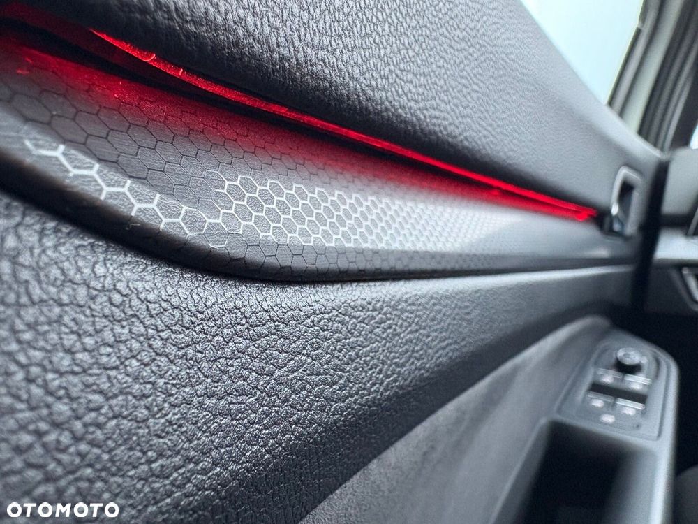 Volkswagen Golf - 21