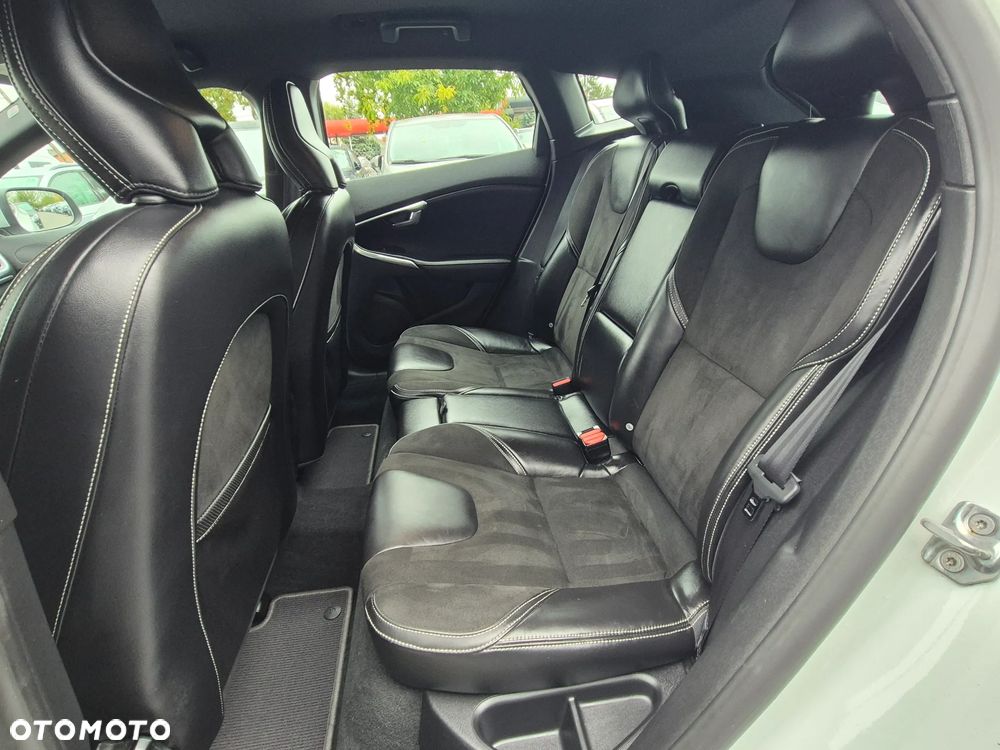Volvo V40 D2 RDesign - 28