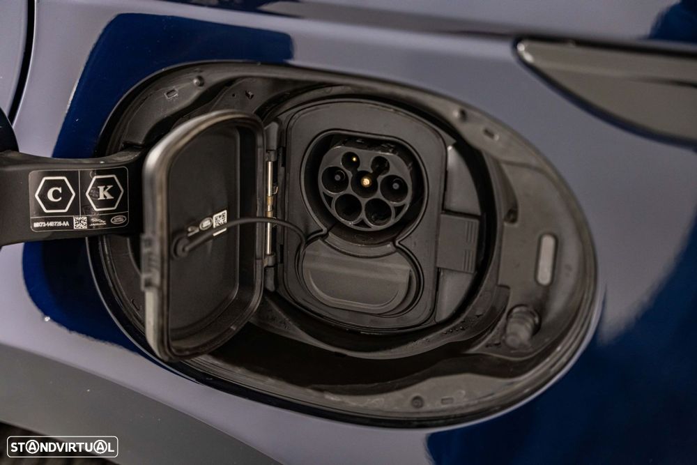 Land Rover Range Rover Evoque 1.5 P300e AWD Auto - 18