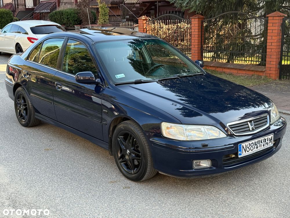 Honda Accord 1.8i LS - 3