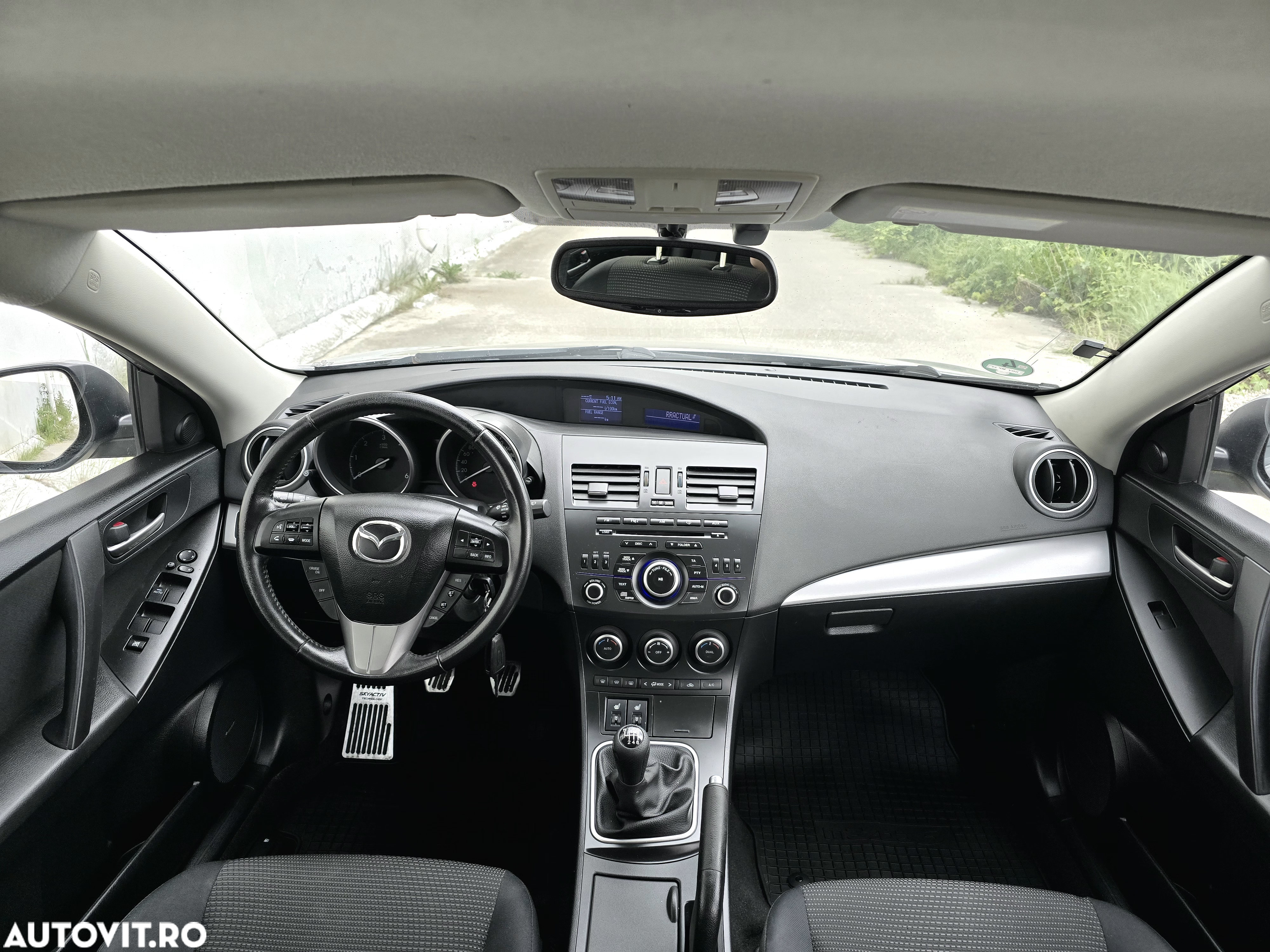 Mazda 3 - 8