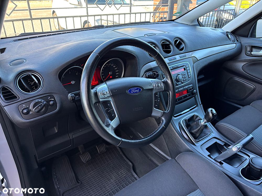 Ford S-Max 2.0 TDCi Titanium - 27