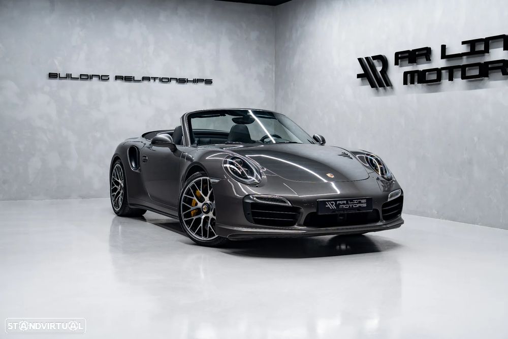 Porsche 911 (991) Turbo S Cabriolet - 3