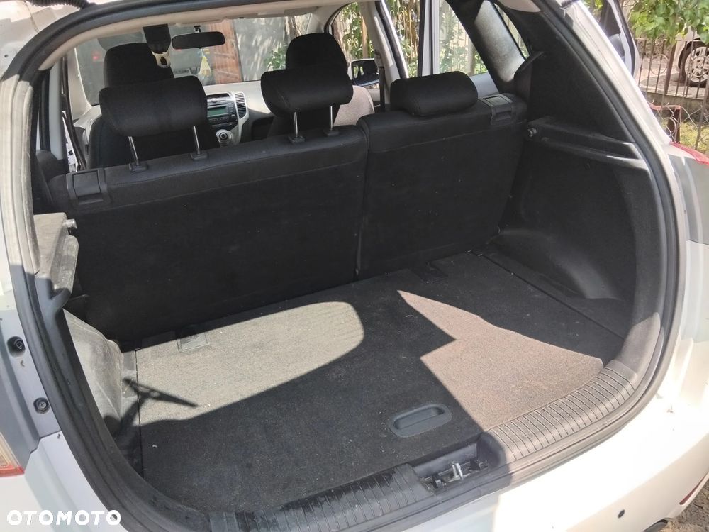 Hyundai ix20 - 6