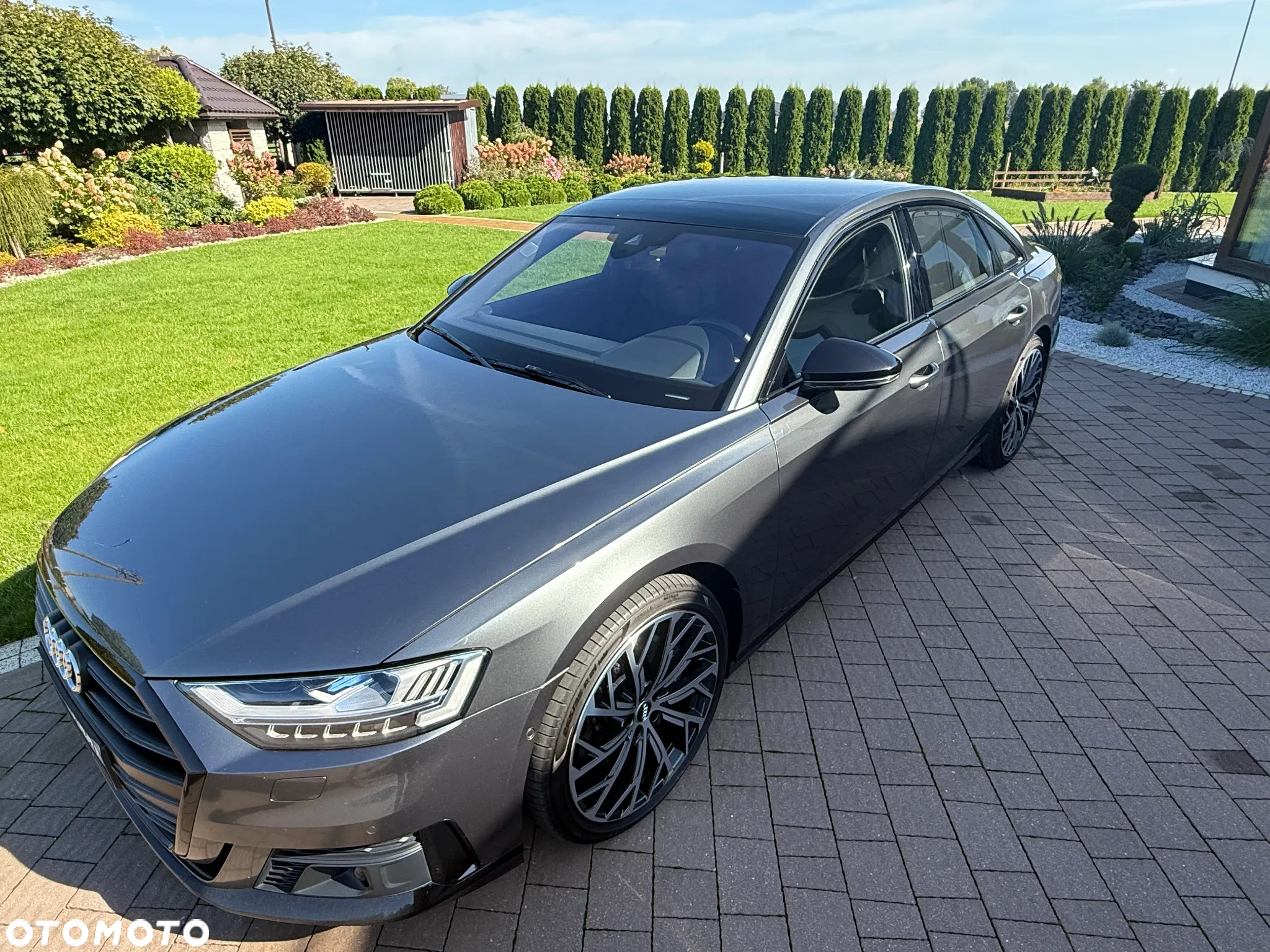Audi A8 - 7
