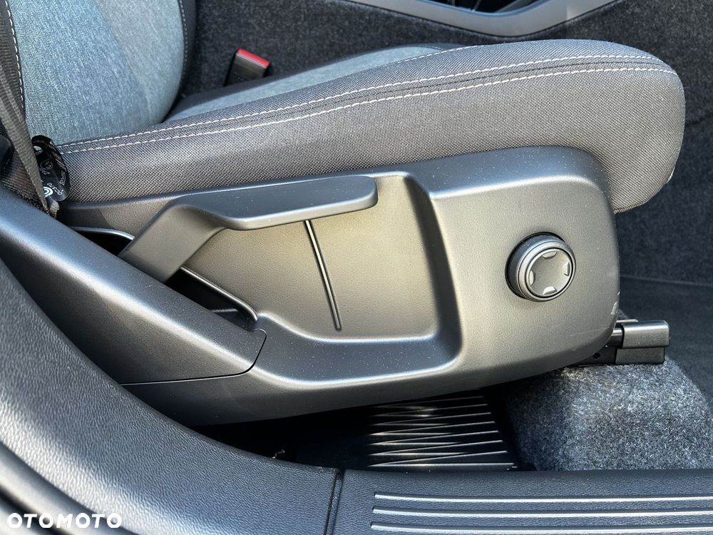 Volvo XC 40 - 19