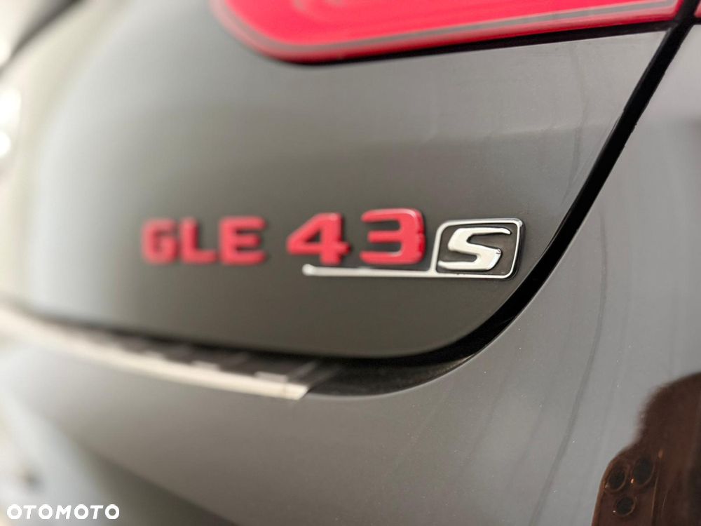 Mercedes-Benz GLE - 36