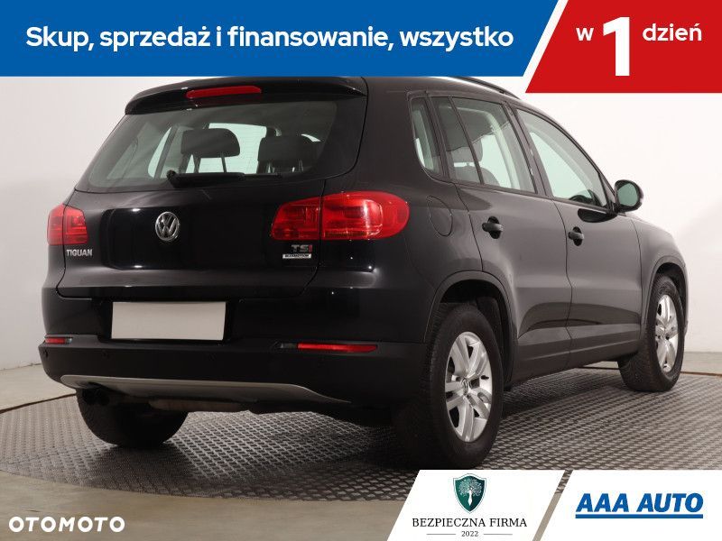 Volkswagen Tiguan - 7