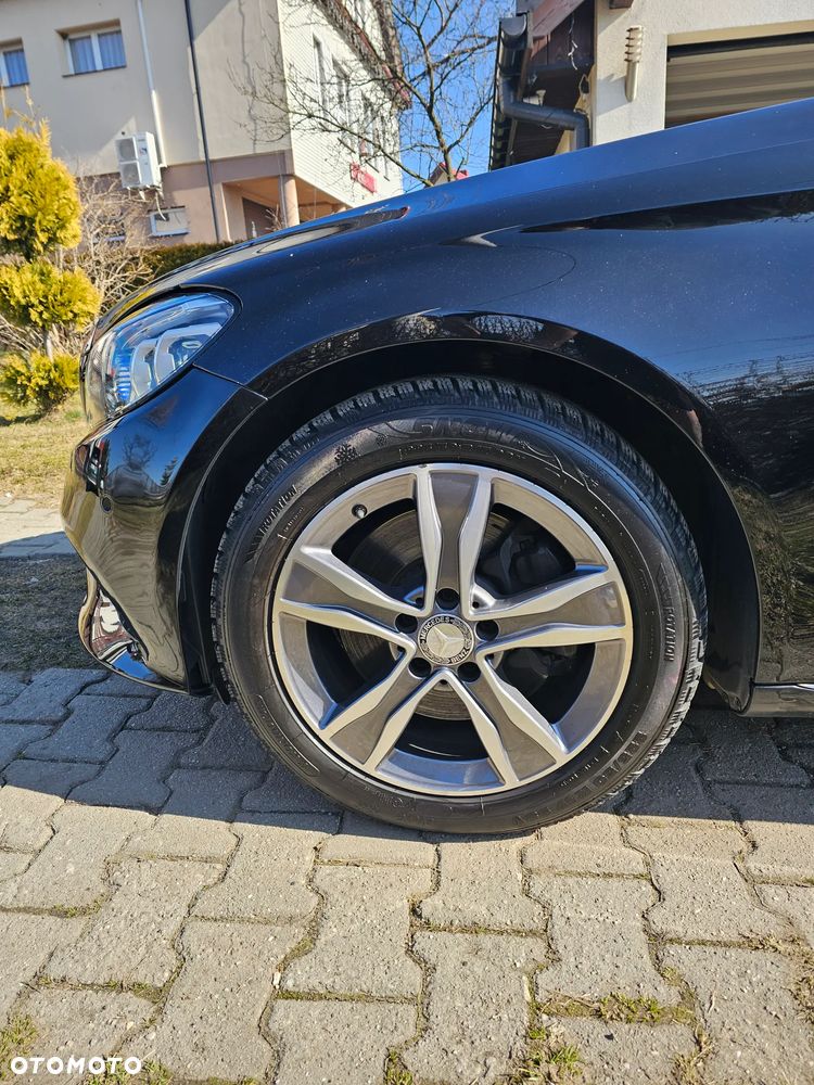 Mercedes-Benz Klasa C 300 d 4MATIC 9G-TRONIC - 35