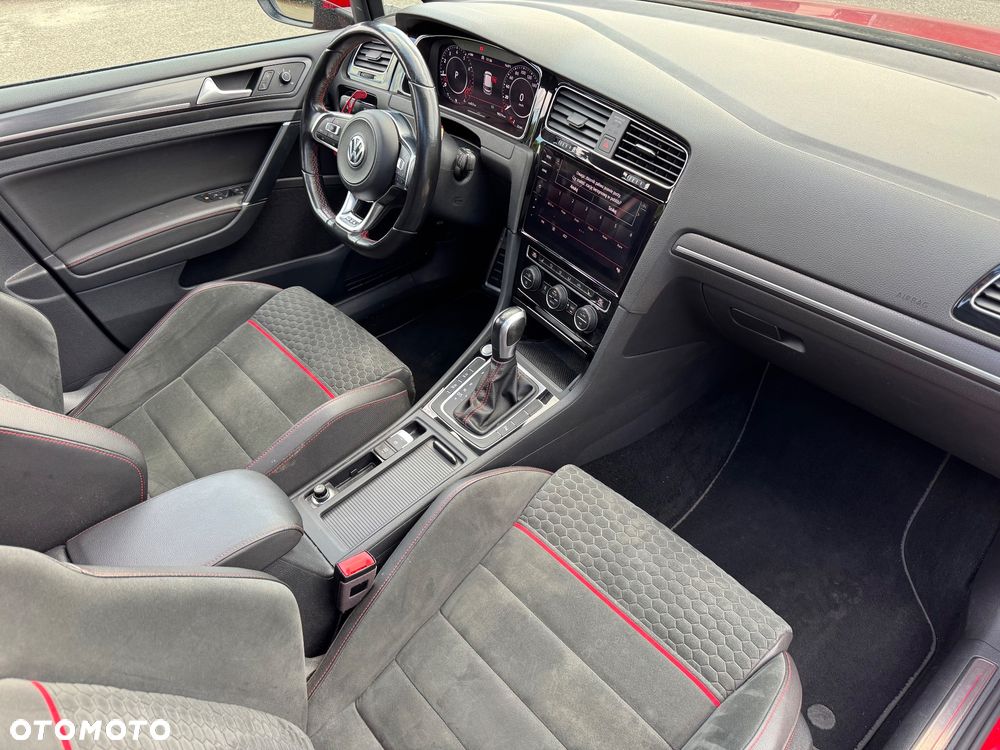 Volkswagen Golf GTI (BlueMotion Technology) DSG Performance - 26