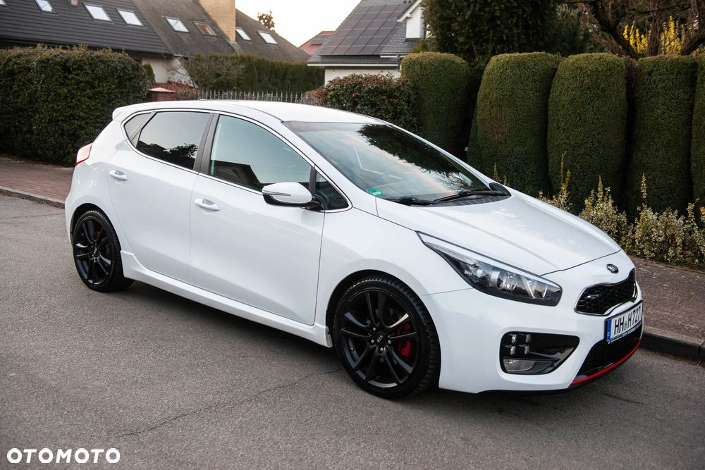 Kia Ceed 1.6 T-GDI GT - 3
