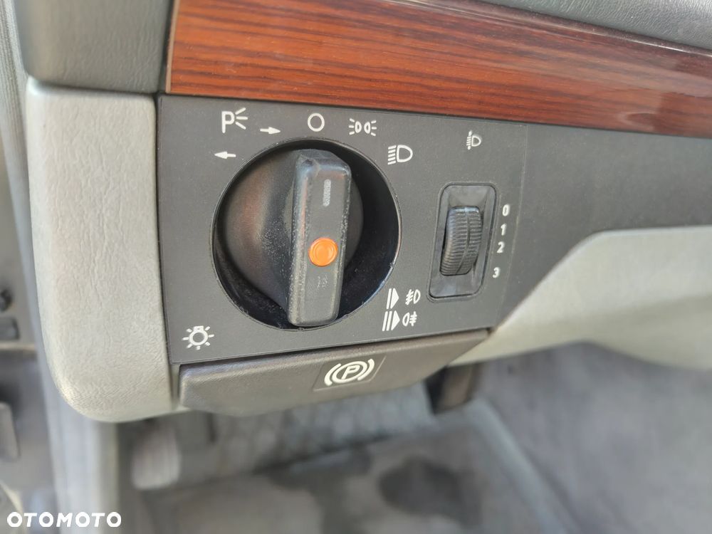 Mercedes-Benz W124 (1984-1993) - 10