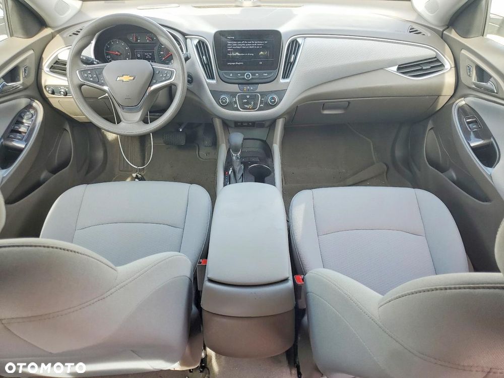 Chevrolet Malibu - 9