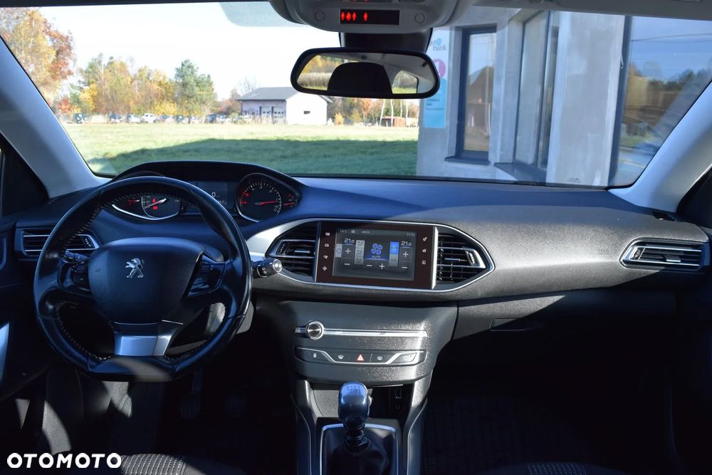 Peugeot 308 SW BlueHDi 120 Stop & Start Allure - 28
