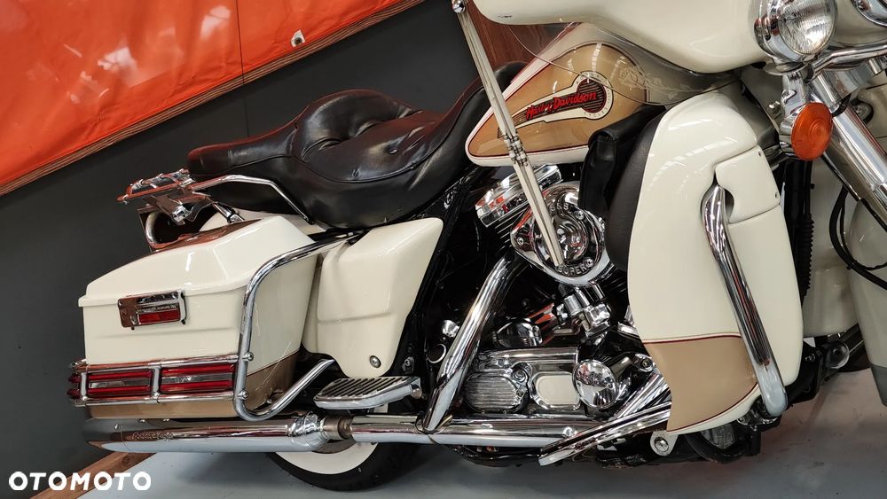 Harley-Davidson FLH Electra Glide - 19