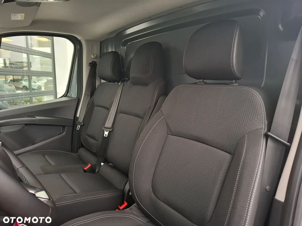 Renault Trafic L1H1 krótki 2.0dCi 150 KM AT9 - 18