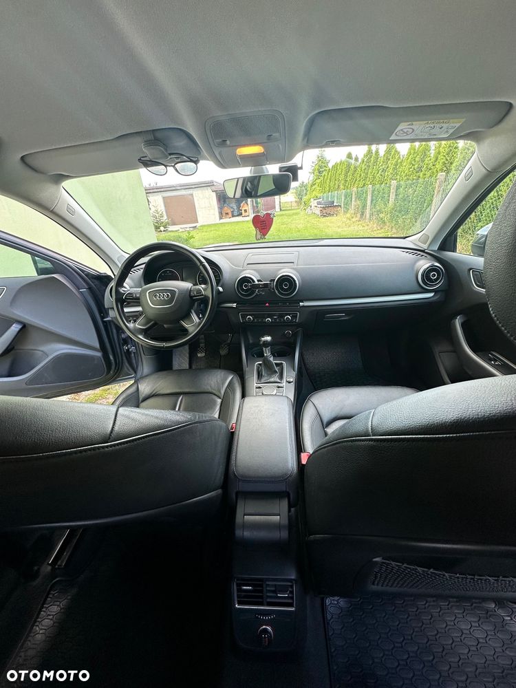 Audi A3 Sportback 1.6 TDI (clean diesel) S line Sportpaket - 11