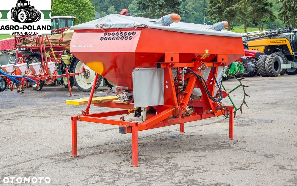 Kverneland KVERNELAND OPTIMA - 12 X 75 + ZBIORNIK NA NAWÓZAWÓZ - 11