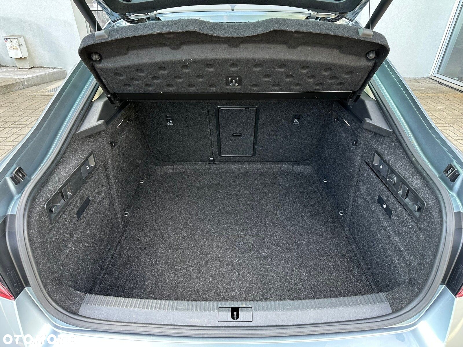 Skoda Superb 2.0 TDI SCR L&K DSG - 15