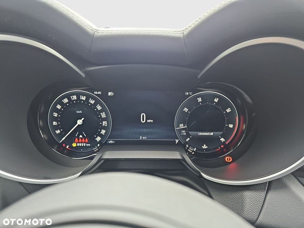 Alfa Romeo Stelvio - 16