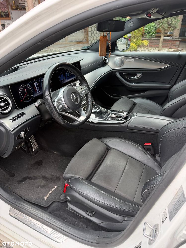 Mercedes-Benz Klasa E 220 d 4-Matic 9G-TRONIC - 6