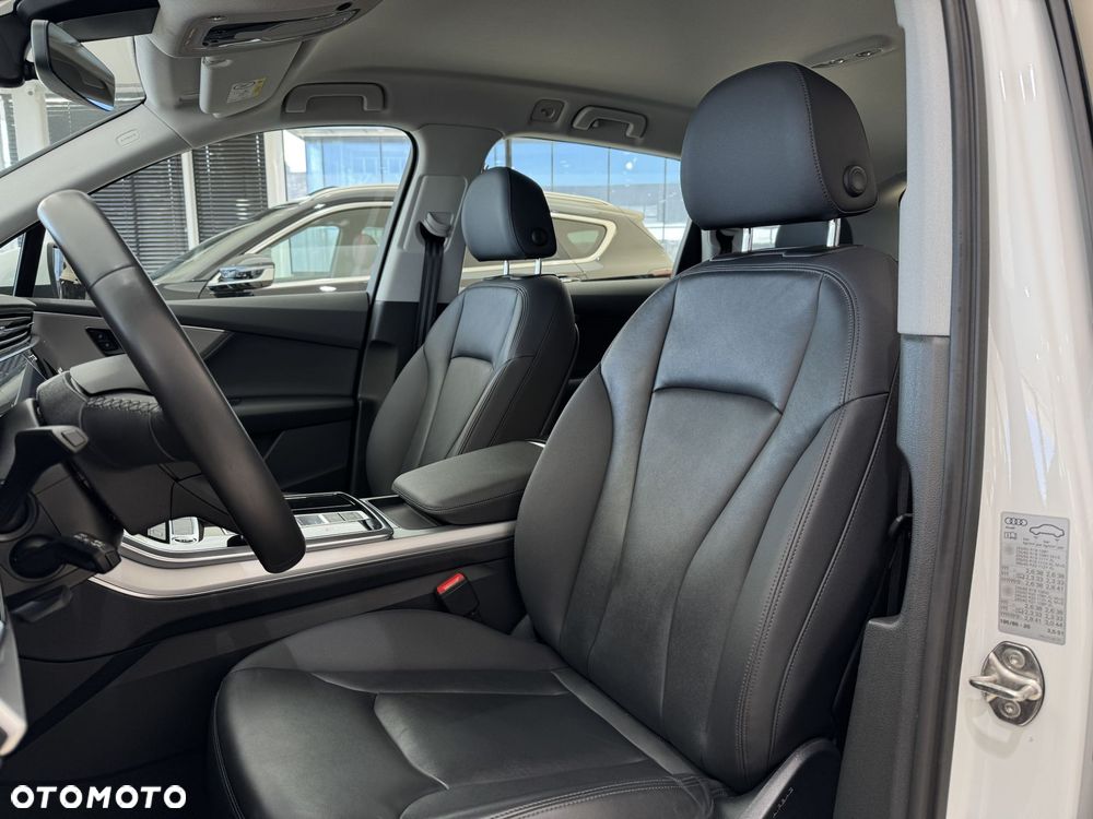 Audi Q7 - 10