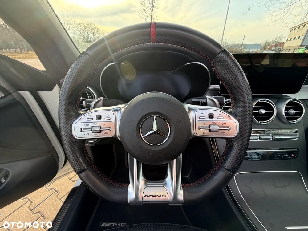 Mercedes-Benz Klasa C AMG 43 4Matic 9G-TRONIC - 23