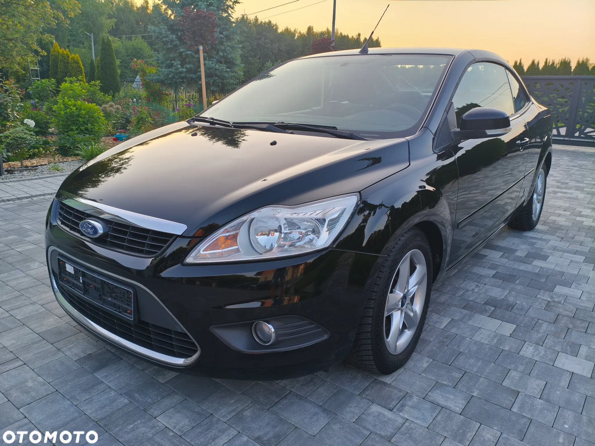 Ford Focus Coupe-Cabriolet 1.6 16V Trend - 9