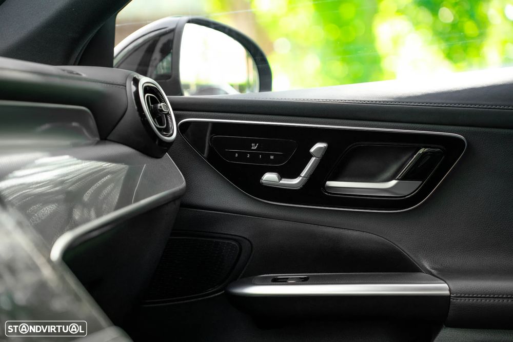 Mercedes-Benz GLC 300 de Coupe 4Matic 9G-TRONIC AMG Line Advanced - 46