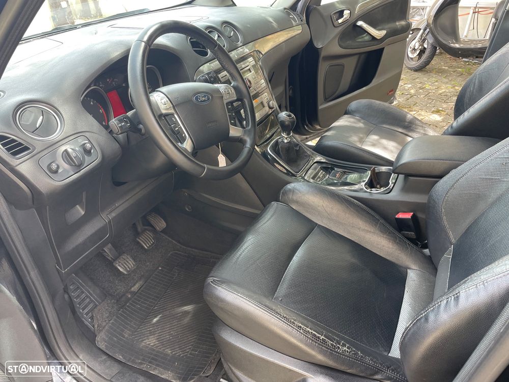 Ford S-Max 1.8 TDCi Titanium 7L - 33