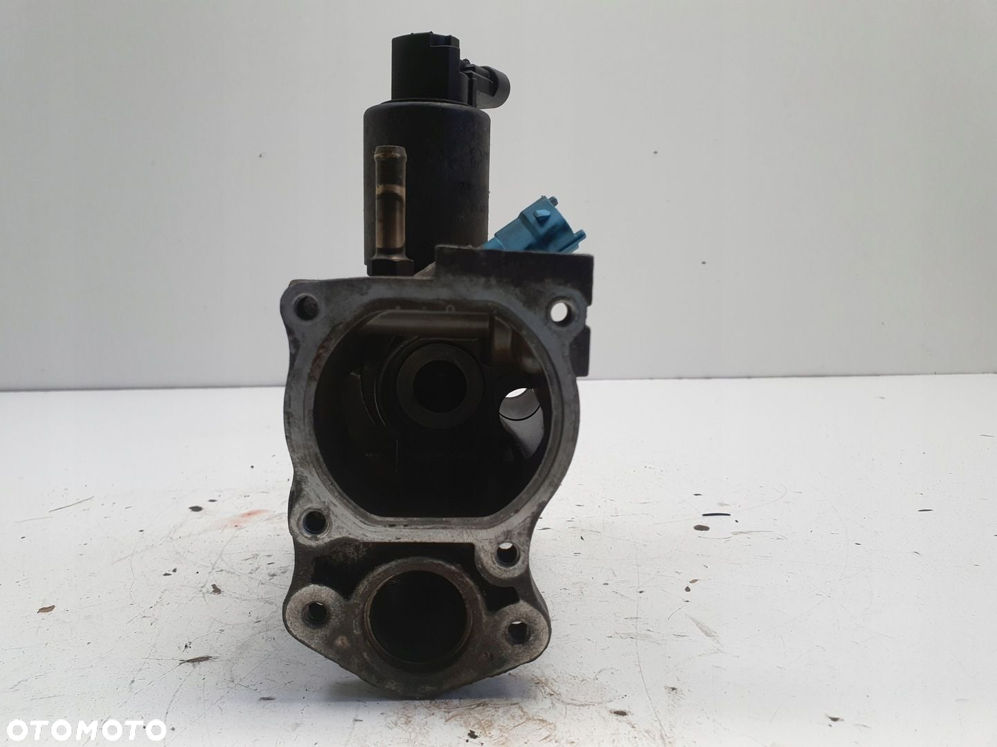 Opel Zafira B 1.6 16V OBUDOWA TERMOSTATU zawór EGR 55559594 - 6
