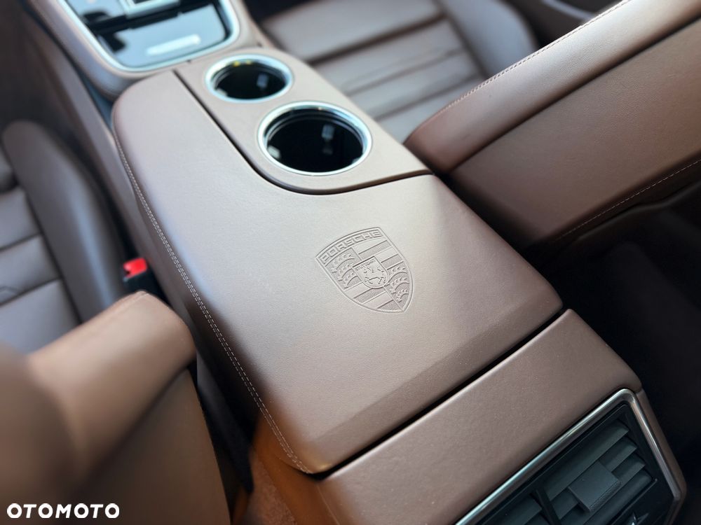 Porsche Panamera Turbo S - 39