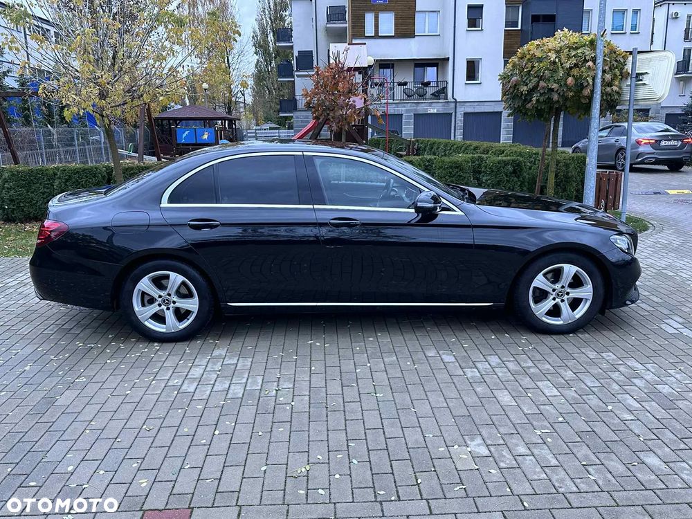 Mercedes-Benz Klasa E 220 d 9G-TRONIC - 8