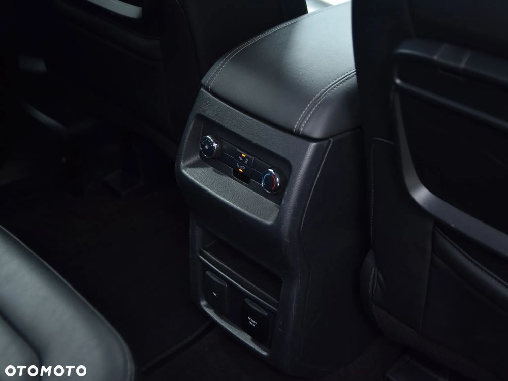 Ford Galaxy 2.0 EcoBlue Titanium - 23