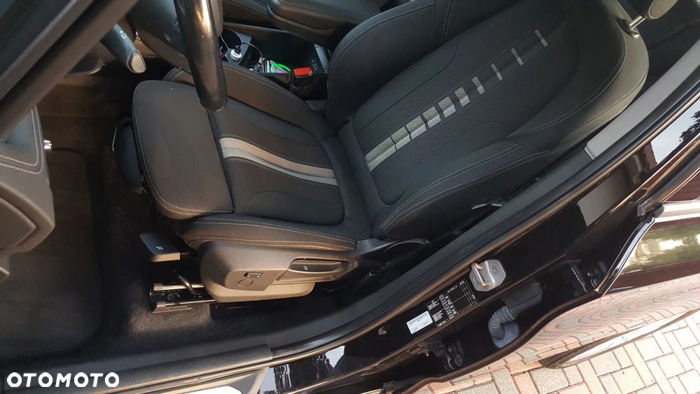 BMW Seria 2 218d GT Sport Line sport - 5