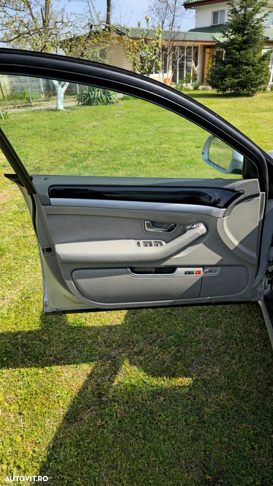 Audi A8 - 13