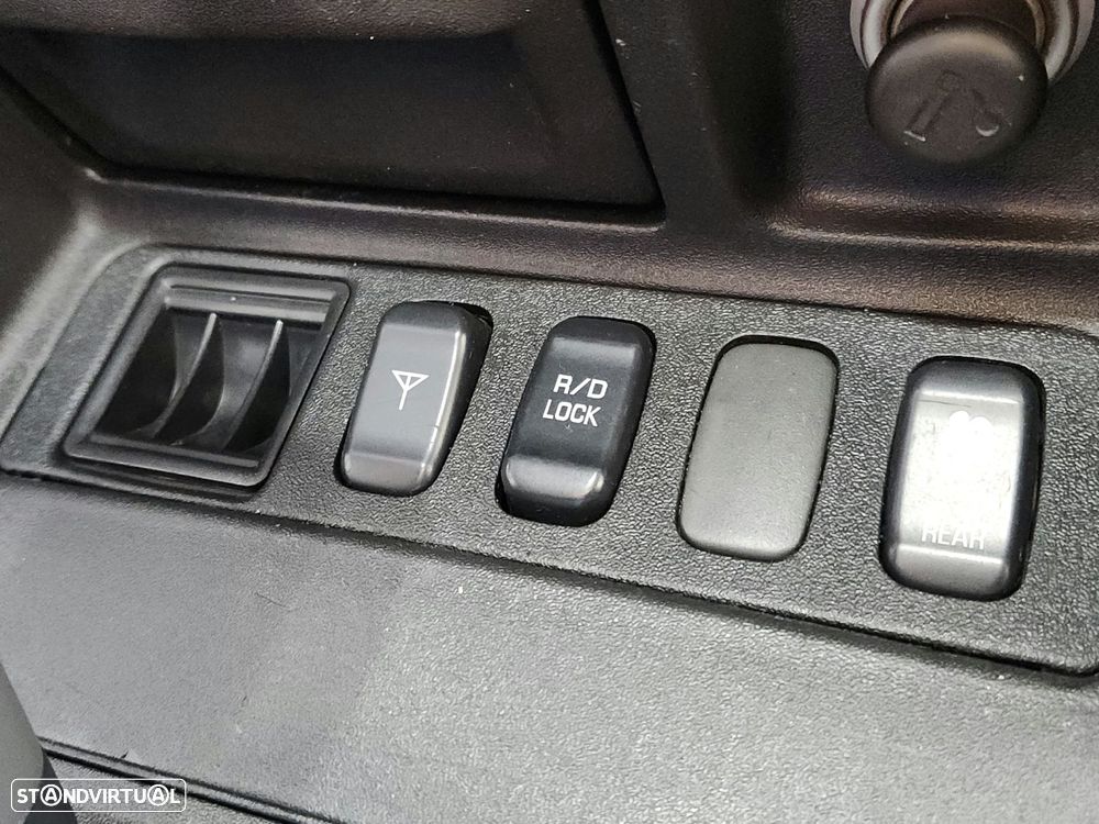 Mitsubishi Pajero 3.2 DI-D GLS ABS+CA+TA - 12