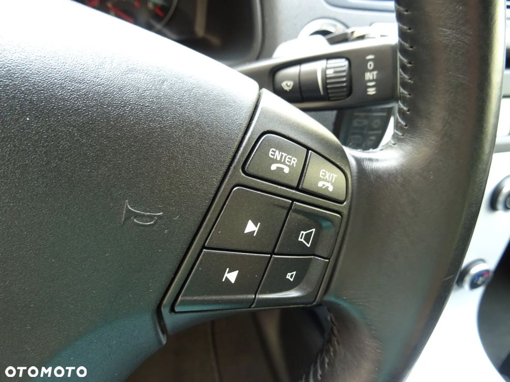 Volvo V50 DPF DRIVe Momentum - 13