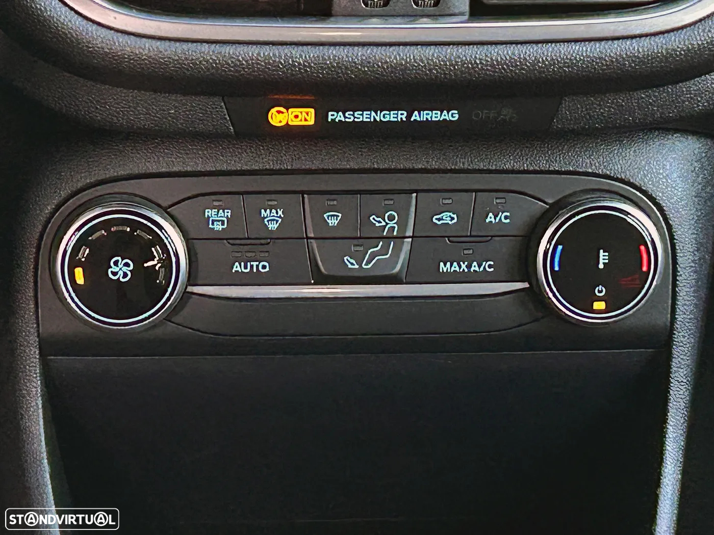 Ford Fiesta 1.0 EcoBoost ST-Line X - 28
