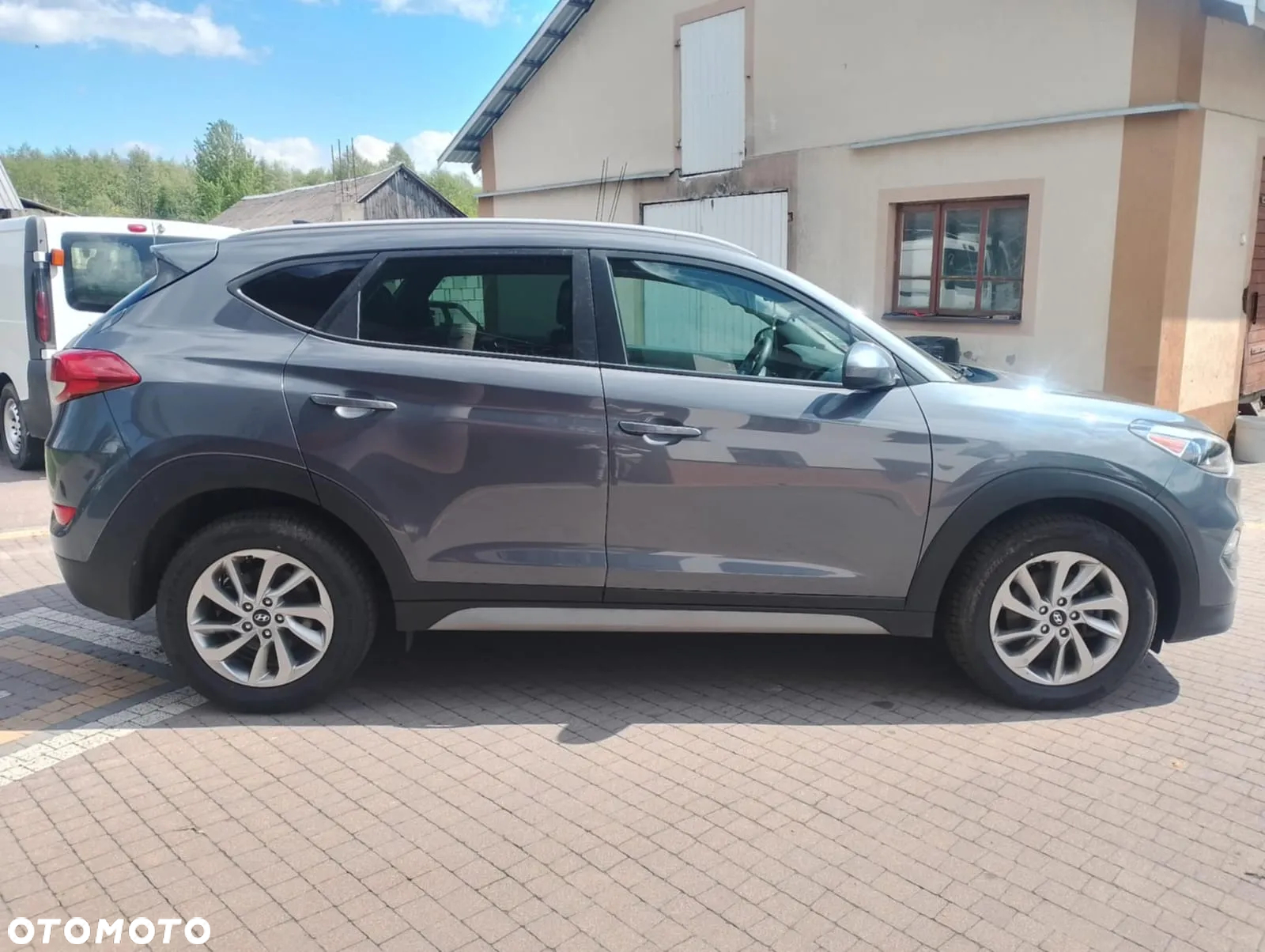 Hyundai Tucson - 8