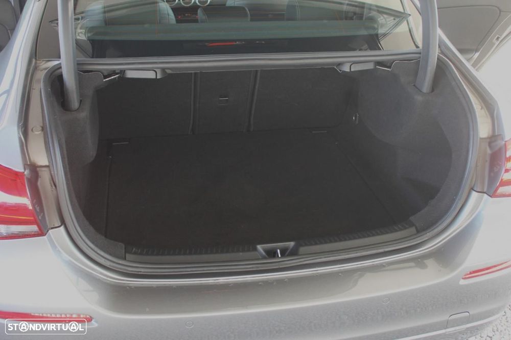 Mercedes-Benz A 180 Limousine d Style Aut. - 38