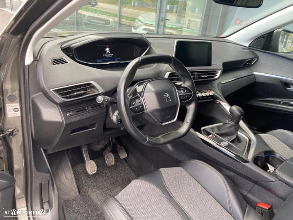 Peugeot 3008 1.2 PureTech Active - 12